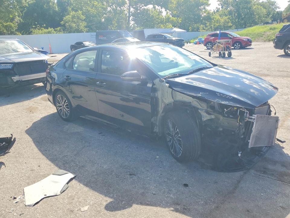 64472086 :رقم المزاد ، 3KPF54AD7RE726138 vin ، 2024 Kia Forte مزاد بيع