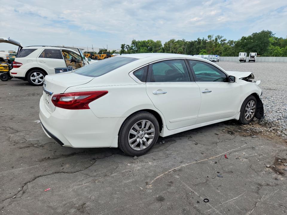 Продаж на аукціоні авто 2018 Nissan Altima, vin: 1N4AL3AP4JC218666, номер лоту: 66045126