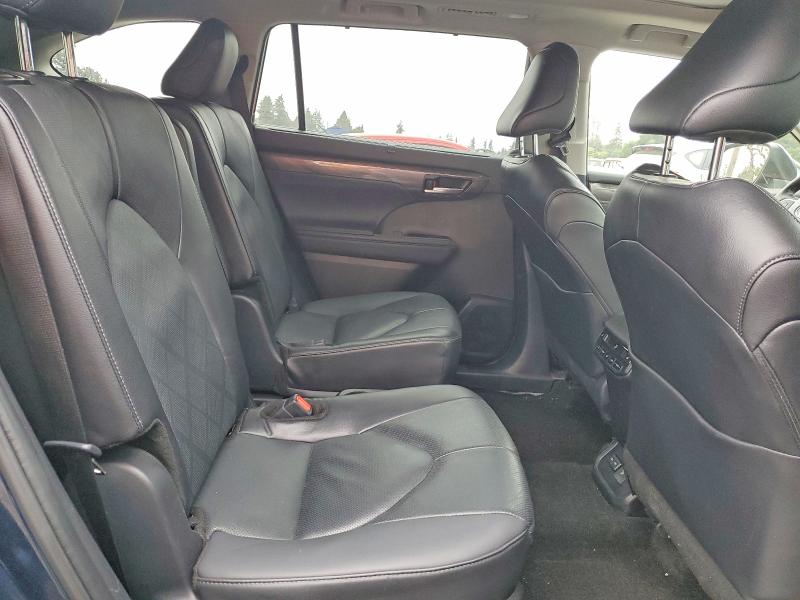Продажа на аукционе авто 2025 Toyota Highlander Hybrid, vin: 5TDEBRCH1SS662062, номер лота: 64481466