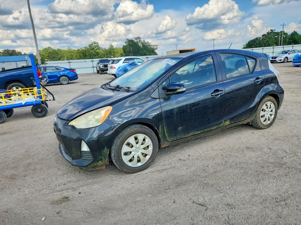 Продаж на аукціоні авто 2012 Toyota Prius C, vin: JTDKDTB3XC1008868, номер лоту: 64566186