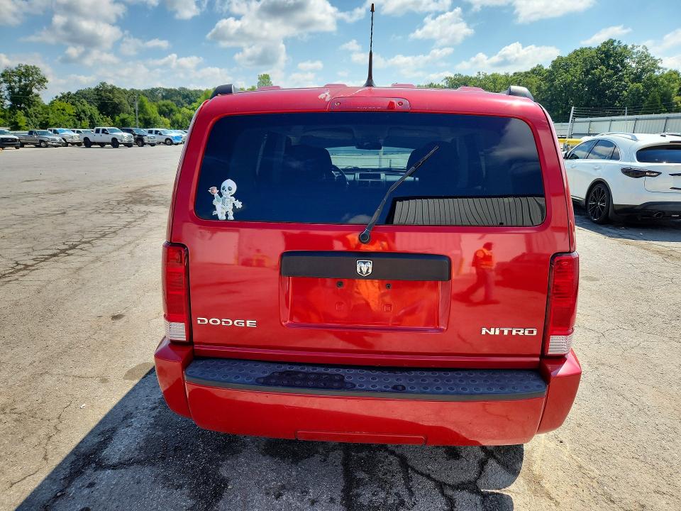 63234906 :رقم المزاد ، 1D4PU4GK5BW568300 vin ، 2011 Dodge Nitro مزاد بيع