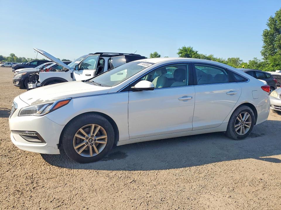 61493206 :رقم المزاد ، 5NPE24AF3FH143756 vin ، 2015 Hyundai Sonata مزاد بيع