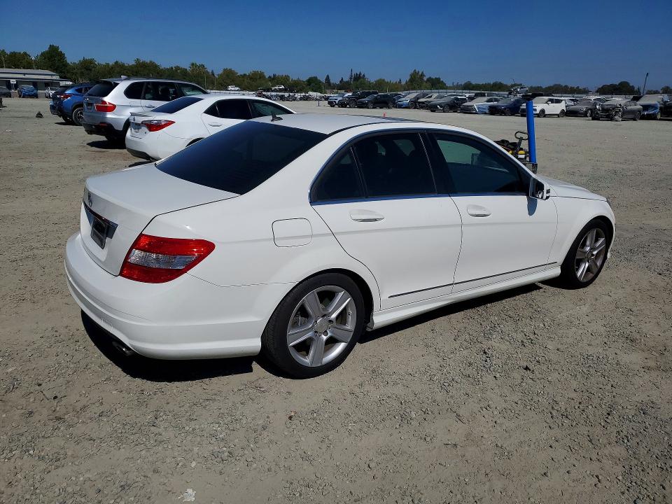 2010 Mercedes-benz C მანქანა იყიდება აუქციონზე, vin: WDDGF5EB4AF434172, აუქციონის ნომერი: 63920256