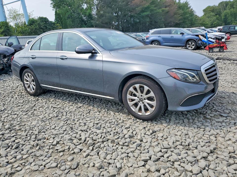 2019 Mercedes-benz E მანქანა იყიდება აუქციონზე, vin: WDDZF4KB2KA591852, აუქციონის ნომერი: 63839026
