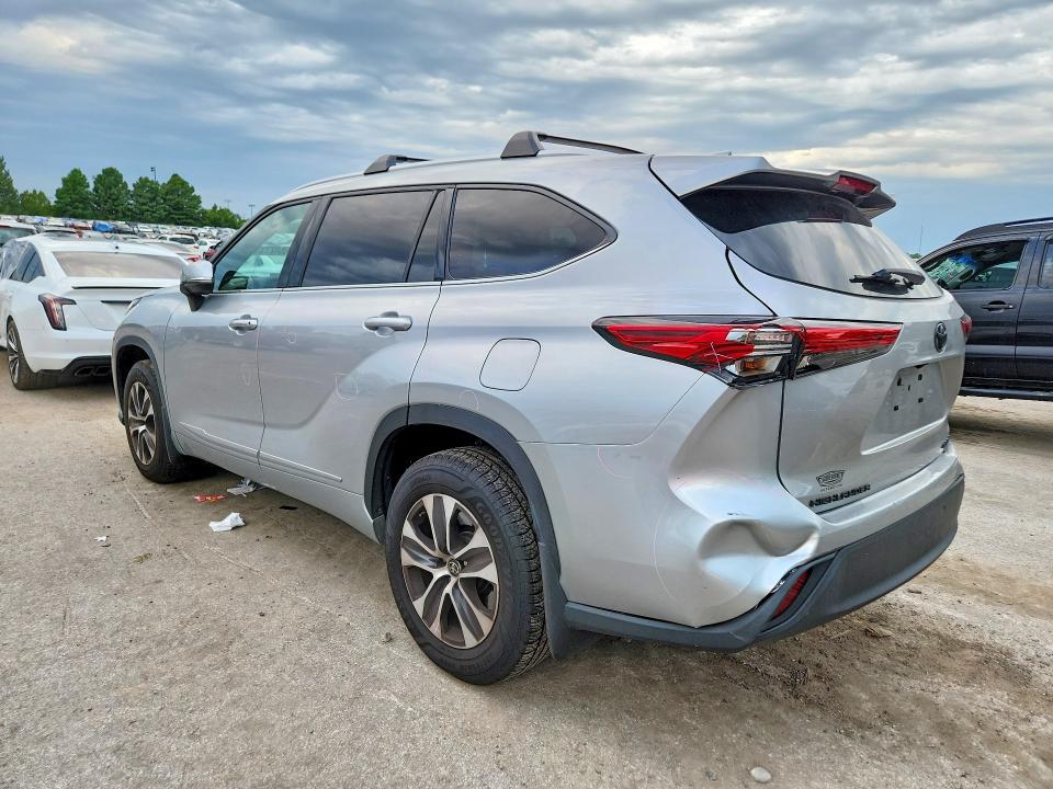 Продаж на аукціоні авто 2022 Toyota Highlander, vin: 5TDGZRBH7NS582422, номер лоту: 65127336