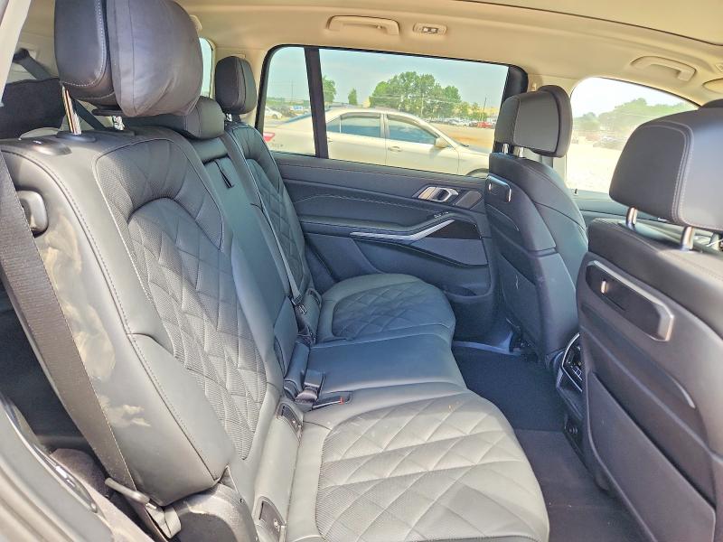 66195106 :رقم المزاد ، 5UX23EM09R9U79582 vin ، 2024 Bmw X7 مزاد بيع