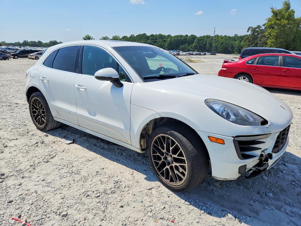 Продажа на аукционе авто 2015 Porsche Macan, vin: WP1AB2A59FLB50277, номер лота: 65827916