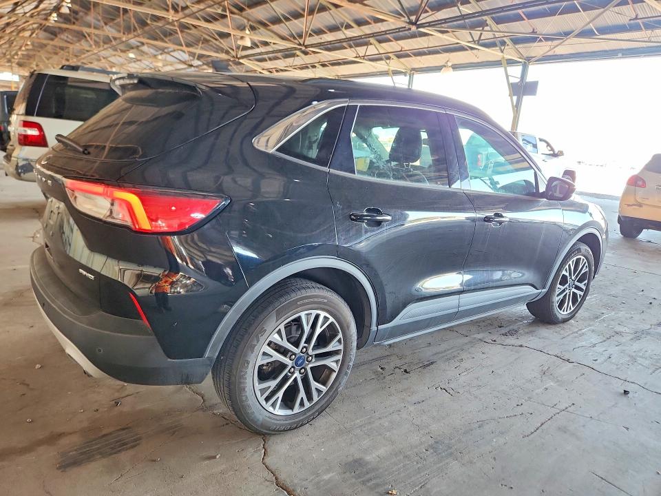 Продаж на аукціоні авто 2021 Ford Escape, vin: 1FMCU9H65MUA64592, номер лоту: 65759776