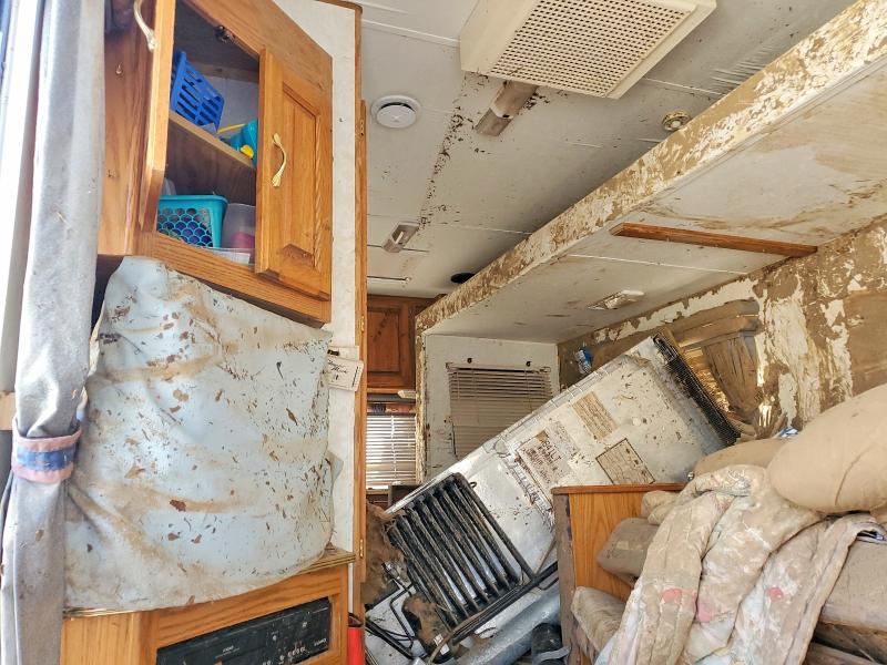 1999 Jayco Jay Trailers მანქანა იყიდება აუქციონზე, vin: 1UJCJ02P3X5L40101, აუქციონის ნომერი: 62307296
