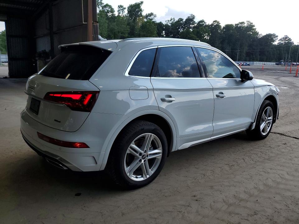 66958176 :رقم المزاد ، WA1E2AFY9M2090773 vin ، 2021 Audi Q5 E مزاد بيع