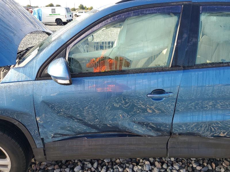 Продажа на аукционе авто 2017 Volkswagen Tiguan, vin: WVGAV7AX0HK019699, номер лота: 64162036