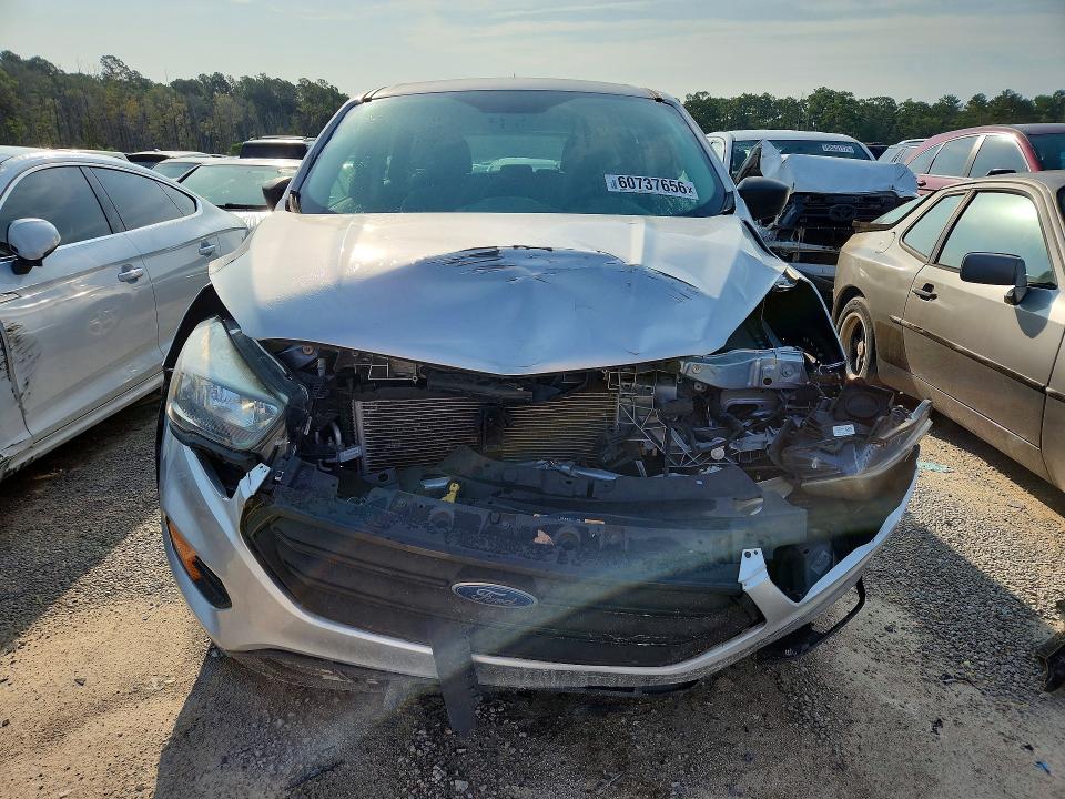 60737656 :رقم المزاد ، 1FMCU0F73JUA60477 vin ، 2018 Ford Escape مزاد بيع