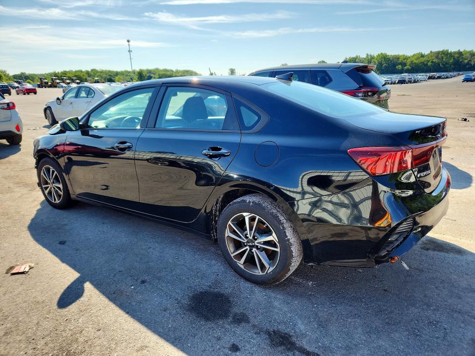 2022 Kia Forte მანქანა იყიდება აუქციონზე, vin: 3KPF24AD6NE503656, აუქციონის ნომერი: 63947446