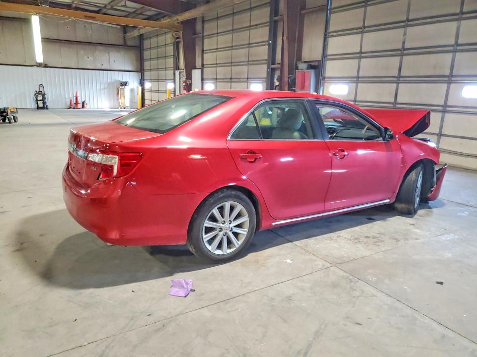 66754726 :رقم المزاد ، 4T4BF1FK9ER352243 vin ، 2014 Toyota Camry مزاد بيع