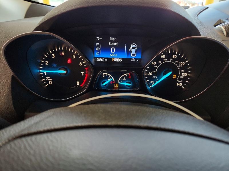 Продажа на аукционе авто 2017 Ford Escape, vin: 1FMCU0GD1HUC61552, номер лота: 65575576