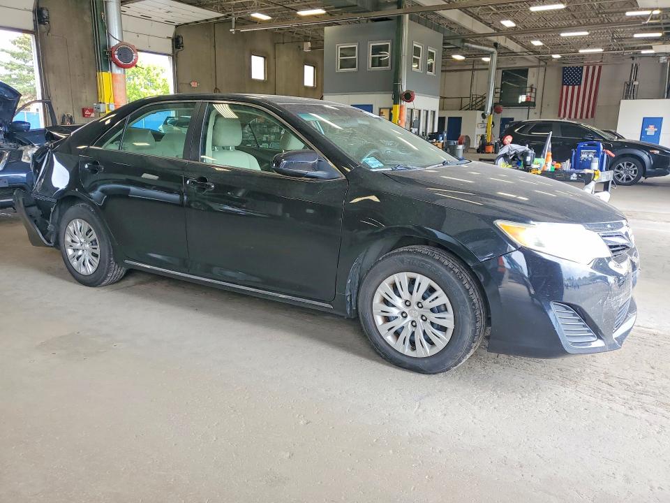 66119706 :رقم المزاد ، 4T4BF1FK5ER389368 vin ، 2014 Toyota Camry مزاد بيع