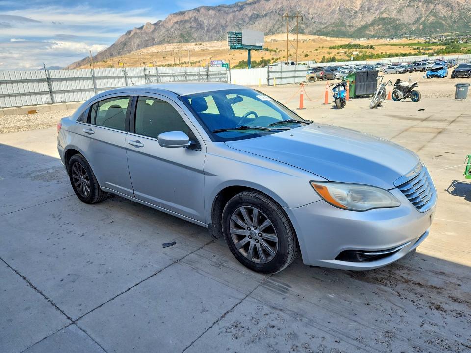 65895086 :رقم المزاد ، 1C3BC1FB7BN531124 vin ، 2011 Chrysler 200 مزاد بيع