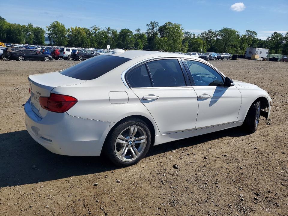 66147656 :رقم المزاد ، WBA8D9C50JEB35793 vin ، 2018 Bmw 330 مزاد بيع