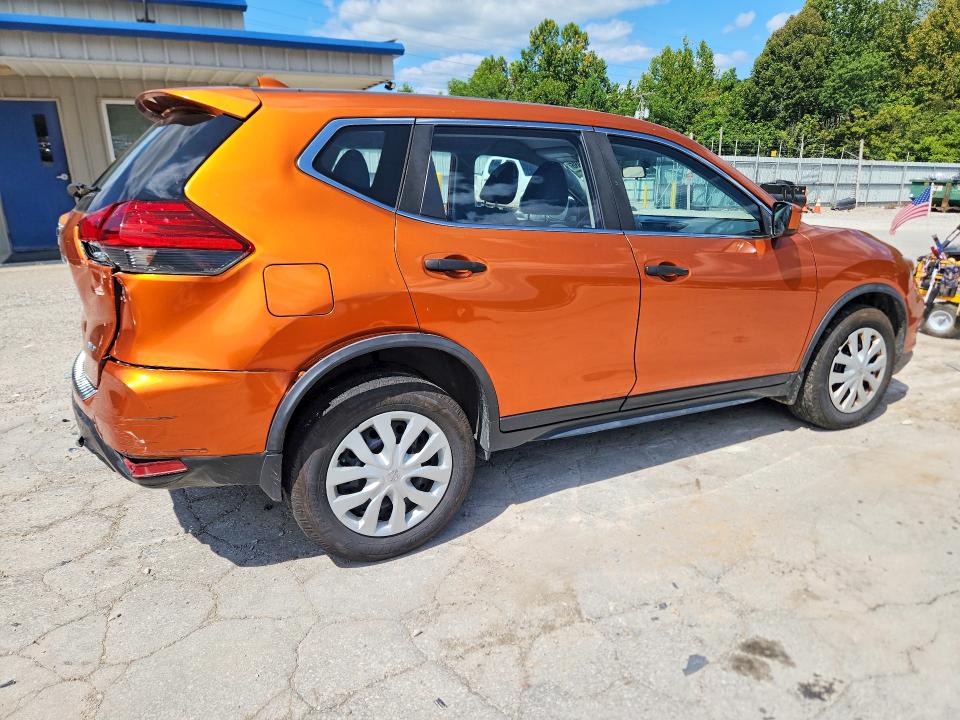 2017 Nissan Rogue მანქანა იყიდება აუქციონზე, vin: JN8AT2MV9HW020337, აუქციონის ნომერი: 67679196