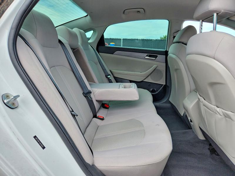 63742376 :رقم المزاد ، 5NPE24AF5JH678659 vin ، 2018 Hyundai Sonata مزاد بيع