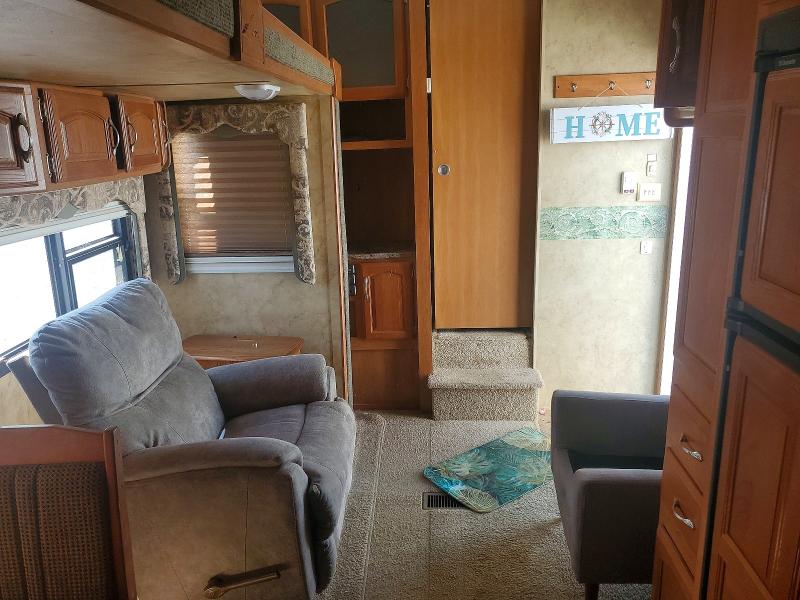 63588026 :رقم المزاد ، 4YDF2782X8C501908 vin ، 2008 Keystone Rv Cougar Lite Series مزاد بيع