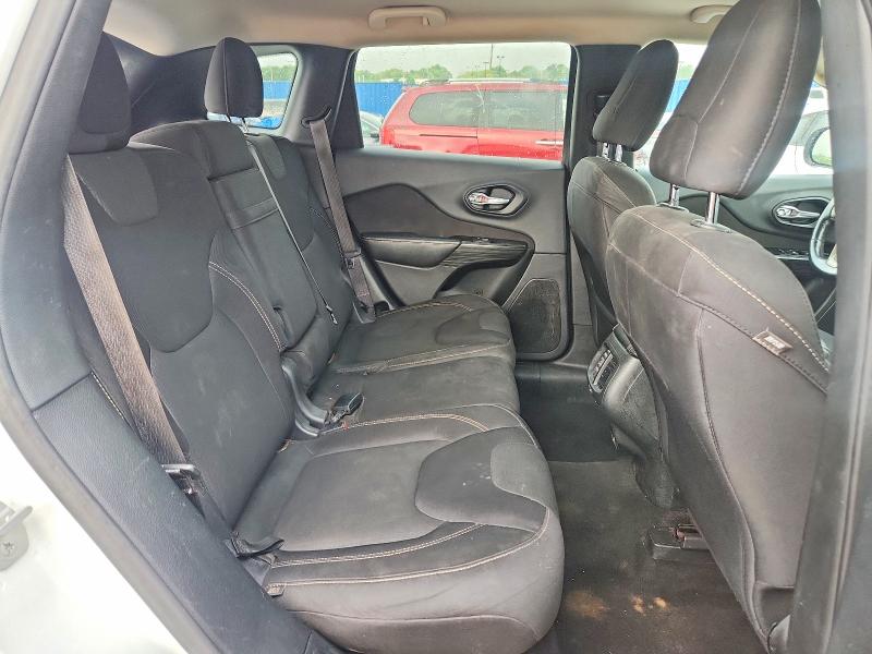 Продаж на аукціоні авто 2015 Jeep Cherokee, vin: 1C4PJMCS5FW564491, номер лоту: 64996986