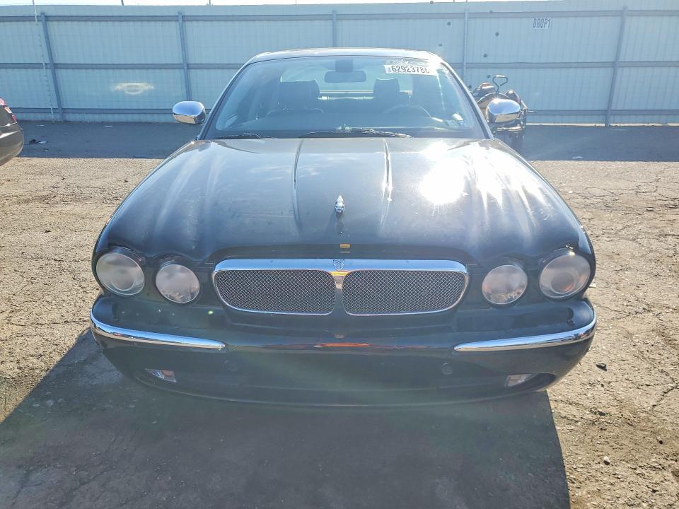 Продажа на аукционе авто 2007 Jaguar Xj8, vin: SAJWA71B57SH17397, номер лота: 62923786