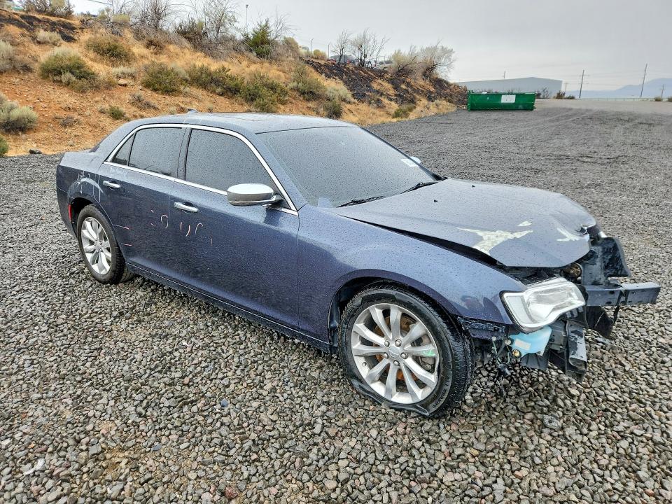Продажа на аукционе авто 2018 Chrysler 300, vin: 2C3CCAKG9JH302148, номер лота: 66424566