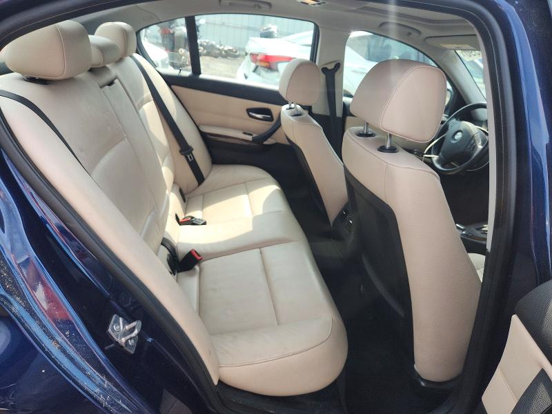 63949596 :رقم المزاد ، WBAPK5G5XBNN26145 vin ، 2011 Bmw 328 مزاد بيع