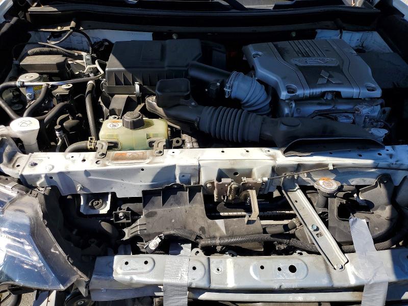 2018 Mitsubishi Outlander მანქანა იყიდება აუქციონზე, vin: JA4J24A52JZ059056, აუქციონის ნომერი: 63685316
