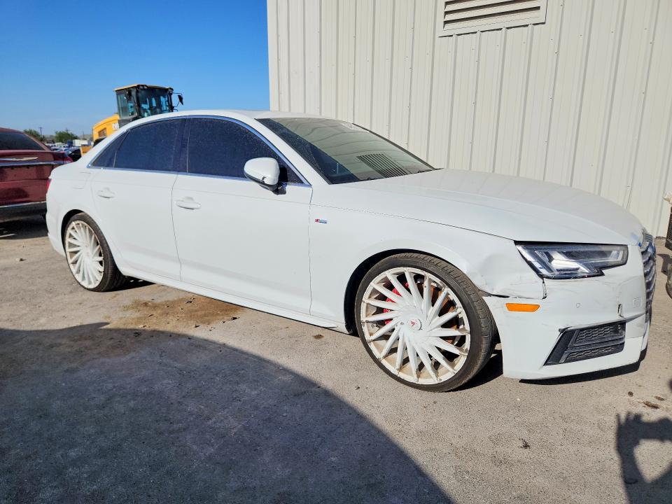Продажа на аукционе авто 2017 Audi A4, vin: WAUENAF4XHN016256, номер лота: 64533716