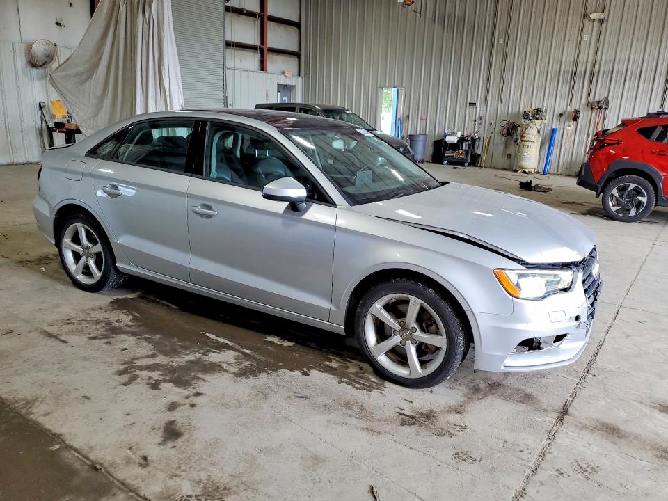Продажа на аукционе авто 2015 Audi A3, vin: WAUBFGFF3F1008279, номер лота: 63255496