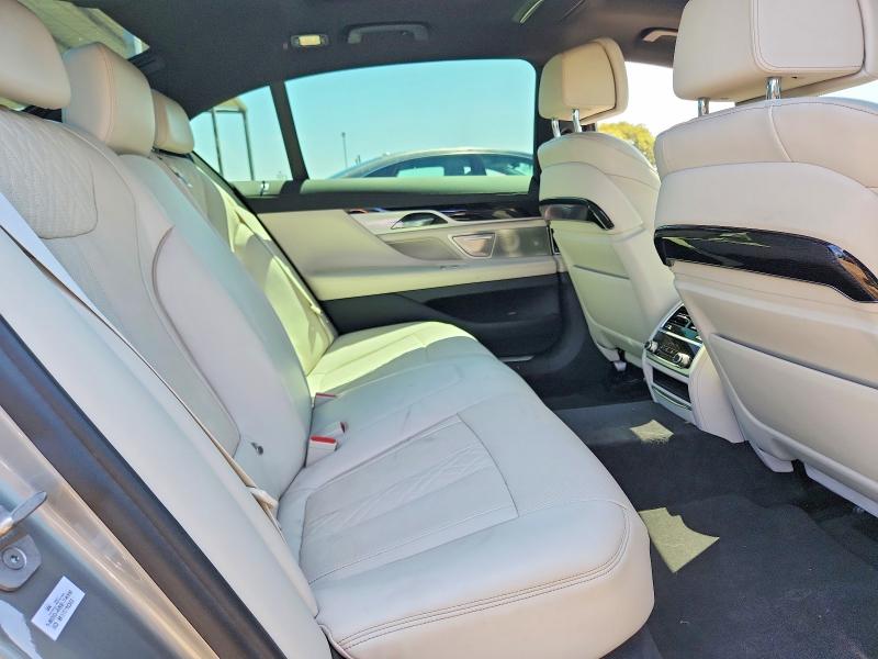 2022 Bmw 750 მანქანა იყიდება აუქციონზე, vin: WBA7U2C04NCH70153, აუქციონის ნომერი: 64265376