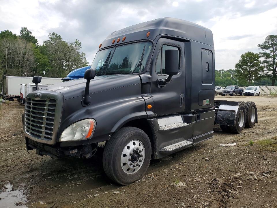 2014 Freightliner Cascadia 125 მანქანა იყიდება აუქციონზე, vin: 1FUJGLDV4ELFW4338, აუქციონის ნომერი: 64106016