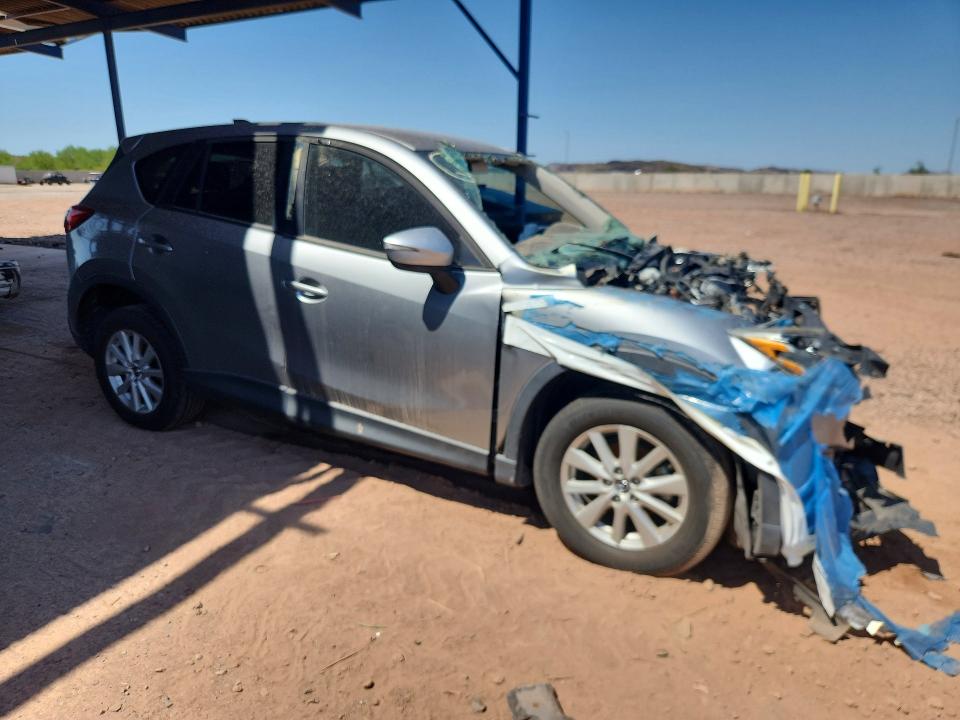 64142916 :رقم المزاد ، JM3KE2CY8F0533026 vin ، 2015 Mazda Cx-5 مزاد بيع