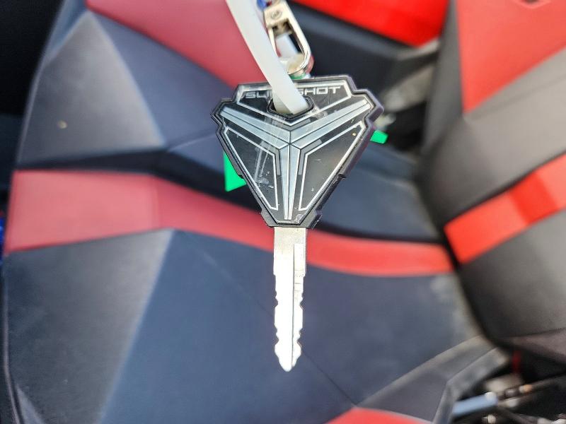 64753036 :رقم المزاد ، 57XAAPFA1F5100654 vin ، 2015 Polaris Slingshot مزاد بيع