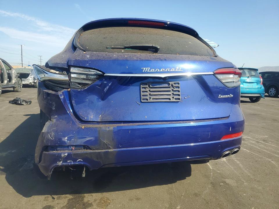 Продажа на аукционе авто 2022 Maserati Levante, vin: ZN661XUA9NX398535, номер лота: 62814596