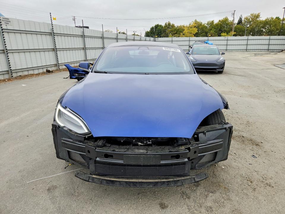 64591166 :رقم المزاد ، 5YJSA1E24MF427288 vin ، 2021 Tesla Model S مزاد بيع