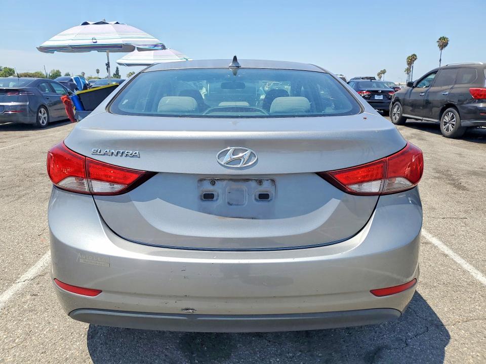 Продаж на аукціоні авто 2015 Hyundai Elantra, vin: KMHDH4AE4FU353821, номер лоту: 64245976