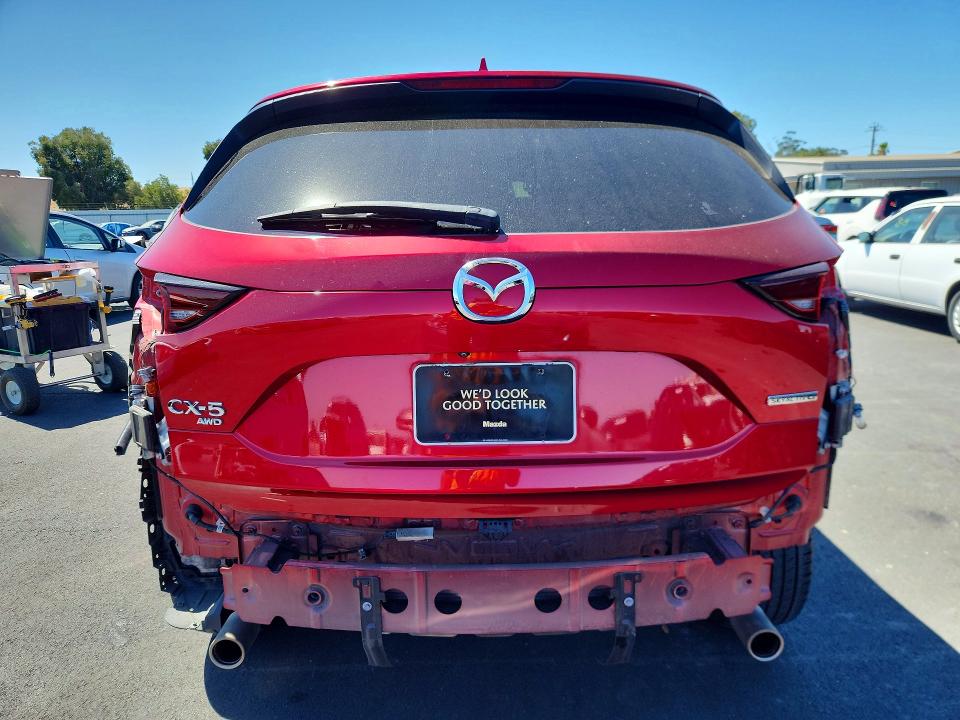 64067096 :رقم المزاد ، JM3KFBCM3M0448571 vin ، 2021 Mazda Cx-5 مزاد بيع