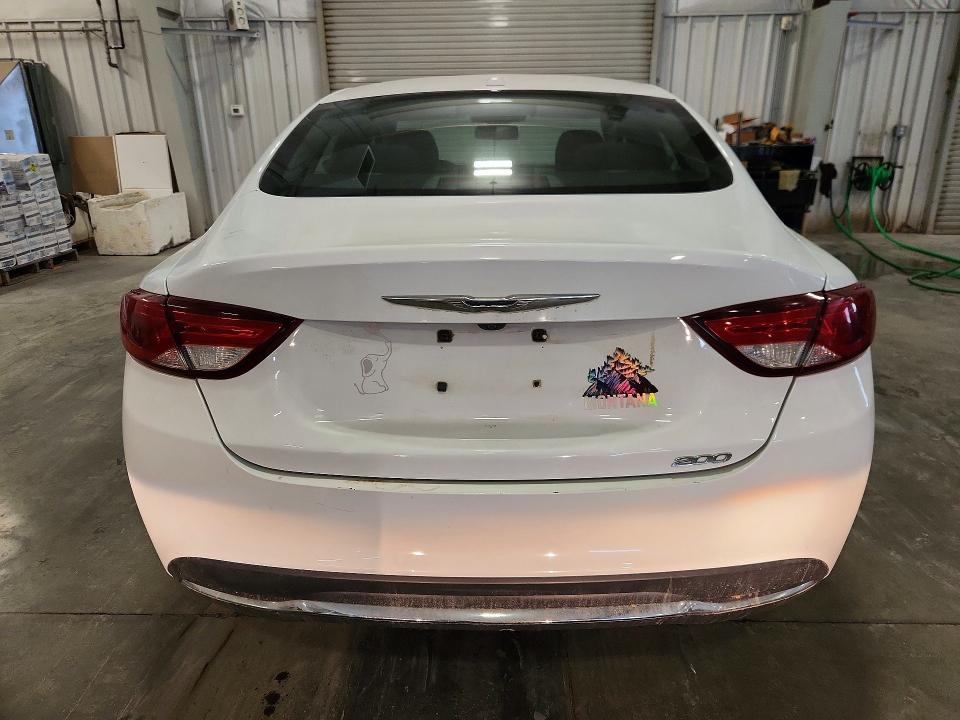62508226 :رقم المزاد ، 1C3CCCAB5FN689460 vin ، 2015 Chrysler 200 مزاد بيع