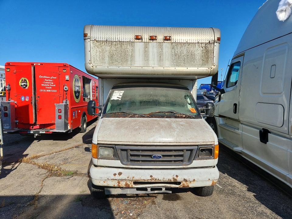 Продажа на аукционе авто 2004 Ford Econoline, vin: 1FDXE45S54HB55258, номер лота: 63390506