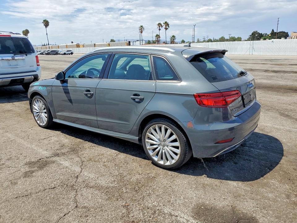 Aukcja sprzedaży 2017 Audi A3, vin: WAUUPBFF9HA076193, numer aukcji: 64401596