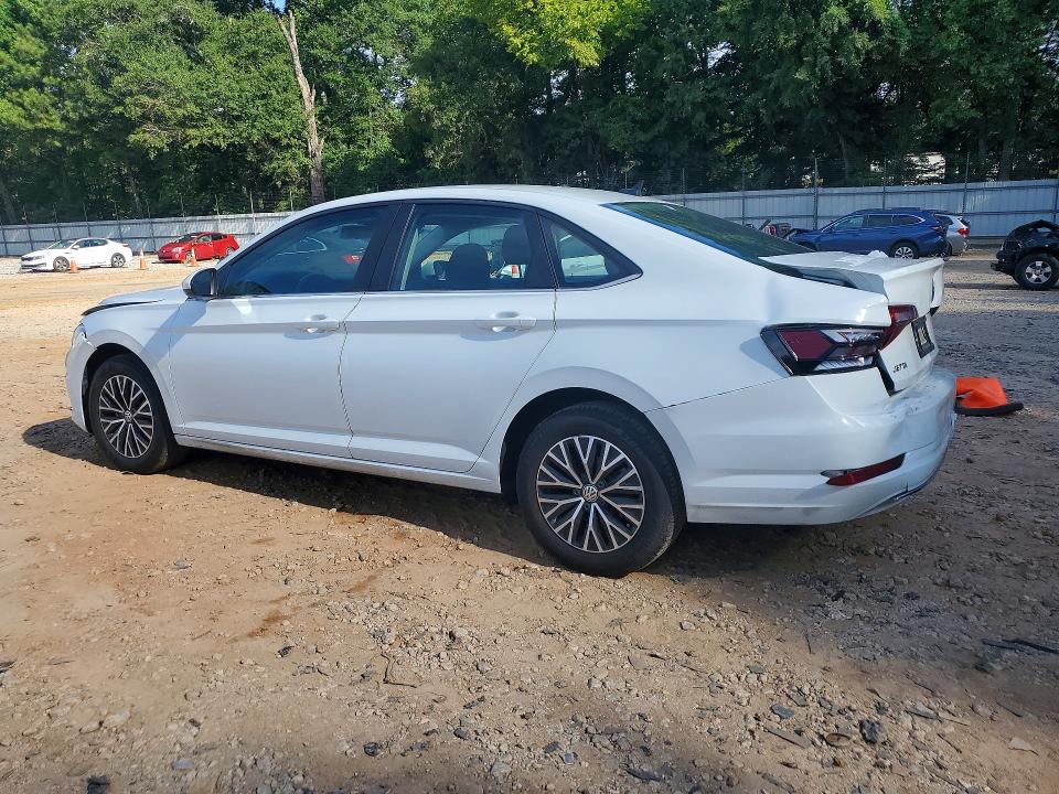 63635526 :رقم المزاد ، 3VWC57BU7MM016669 vin ، 2021 Volkswagen Jetta مزاد بيع