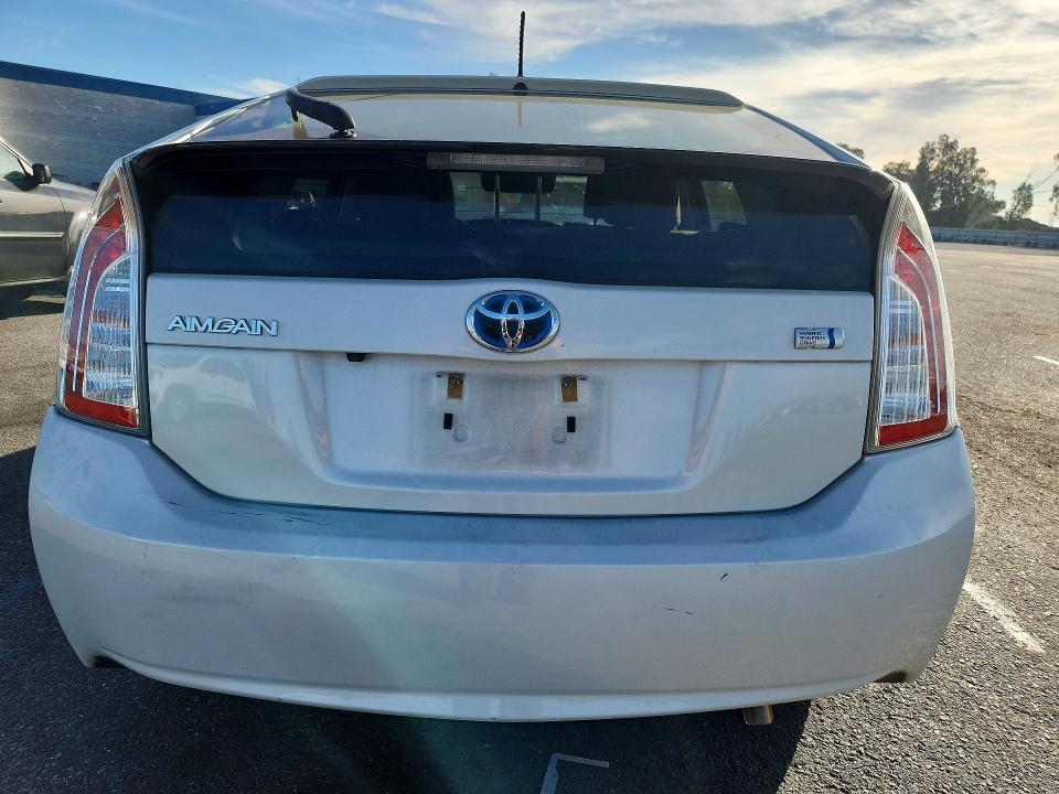 2015 Toyota Prius მანქანა იყიდება აუქციონზე, vin: JTDKN3DU4F1995815, აუქციონის ნომერი: 65130426