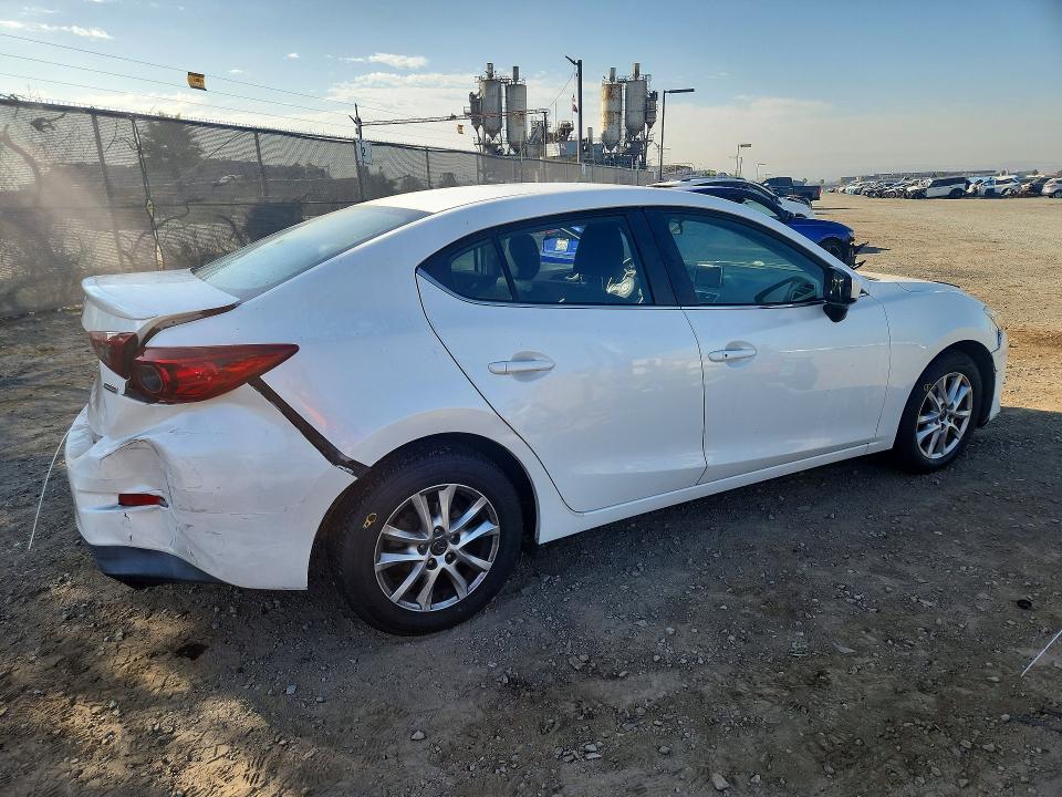 66576106 :رقم المزاد ، 3MZBM1V72FM230683 vin ، 2015 Mazda 3 مزاد بيع