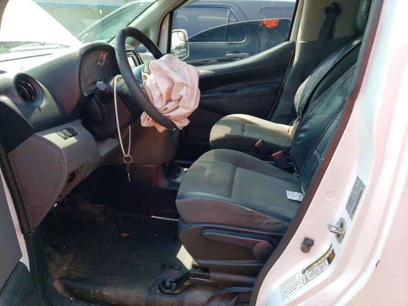 64717736 :رقم المزاد ، 3N6CM0KN3FK705092 vin ، 2015 Nissan Nv200 مزاد بيع