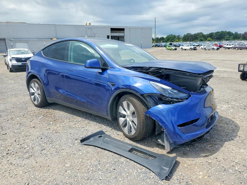 63863076 :رقم المزاد ، 5YJYGDEE5MF065914 vin ، 2021 Tesla Model Y مزاد بيع