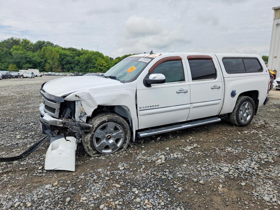 67268556 :رقم المزاد ، 3GCPCSE03BG379522 vin ، 2011 Chevrolet Silverado مزاد بيع