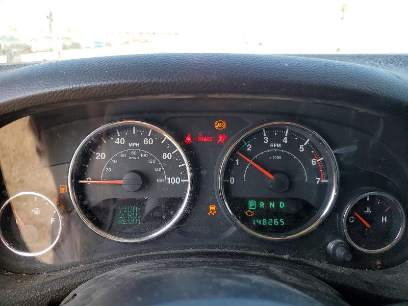 2011 Jeep Wrangler Unlimited მანქანა იყიდება აუქციონზე, vin: 1J4HA3H13BL520624, აუქციონის ნომერი: 64436866
